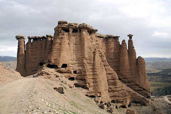 Behestan Castle in Zanjan