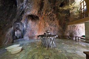 Chak Chak Kharanaq Tour
