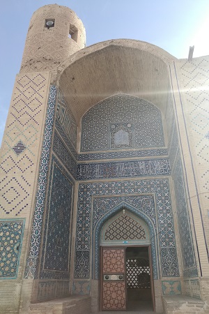 Varzaneh Sightseeing Tours